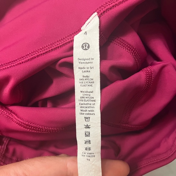 Women's Lululemon Fast and Free High Rise Shorts Size 4 8" Inseam - Picture 7 of 7